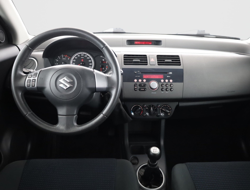 Suzuki Swift, 2010