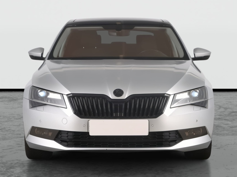 Škoda Superb, 2016