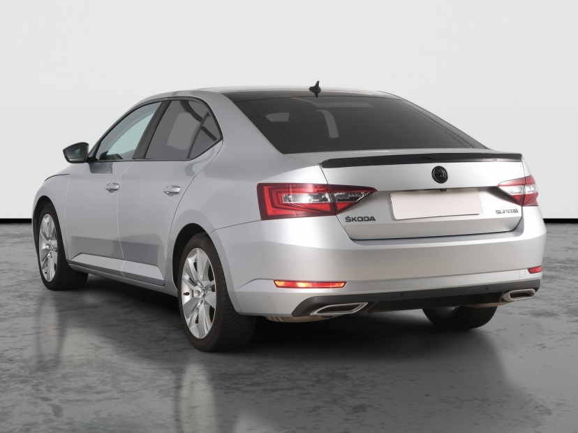 Škoda Superb, 2016