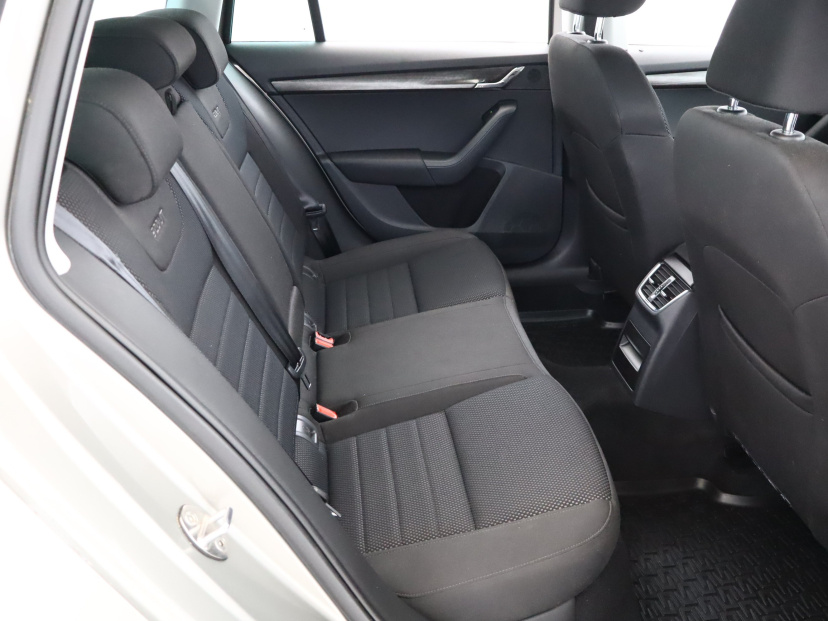 Škoda Octavia Scout, 2014