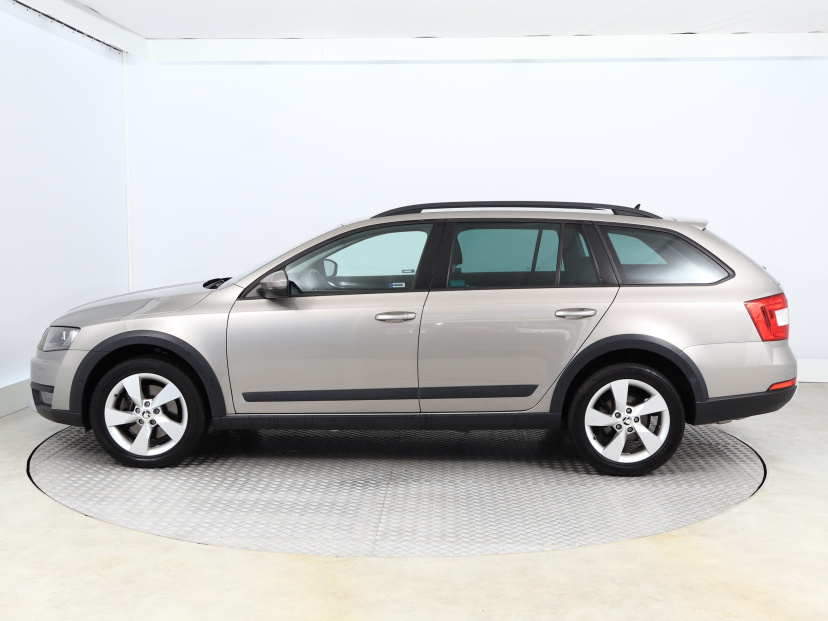 Škoda Octavia Scout, 2014