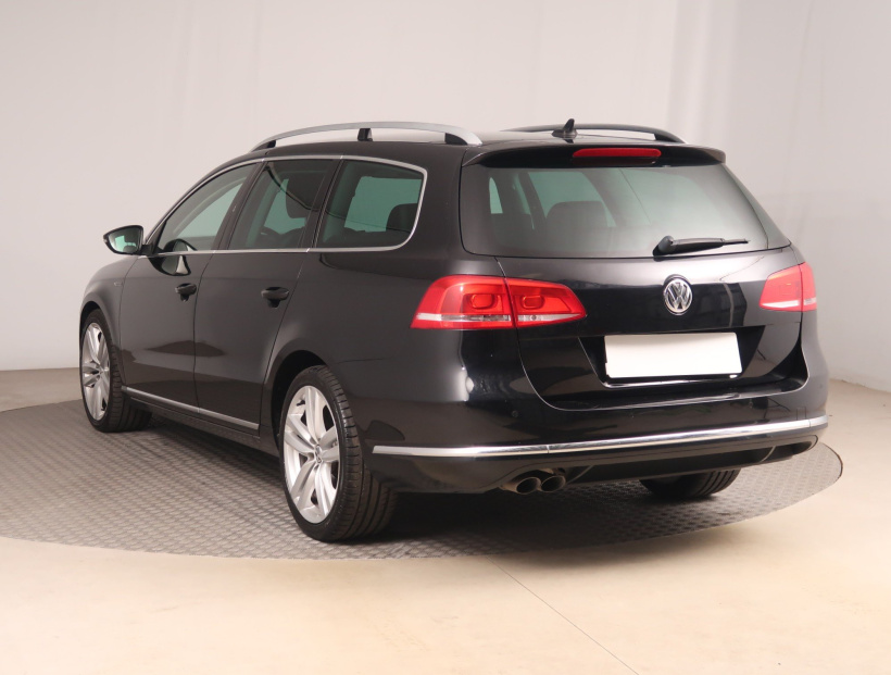 Volkswagen Passat, 2012