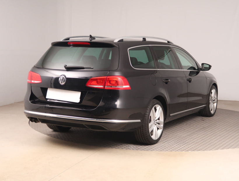 Volkswagen Passat, 2012