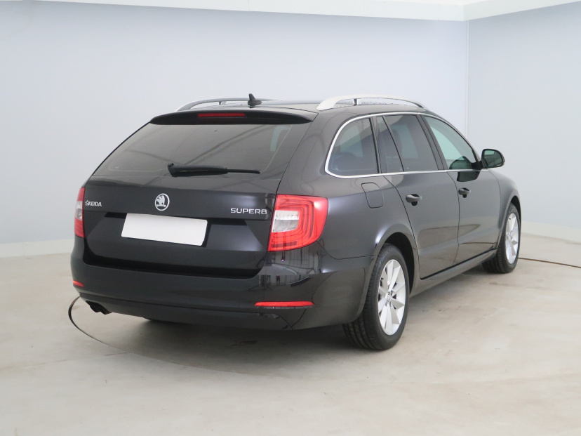 Škoda Superb, 2013