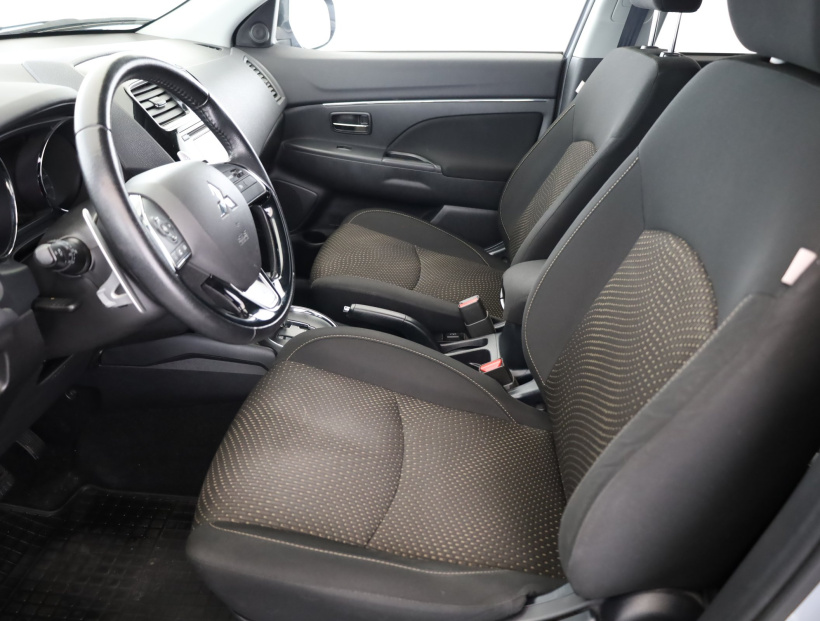 Mitsubishi ASX, 2016