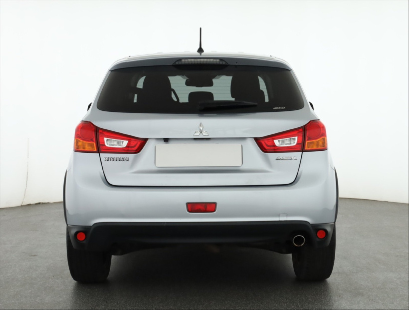 Mitsubishi ASX, 2016