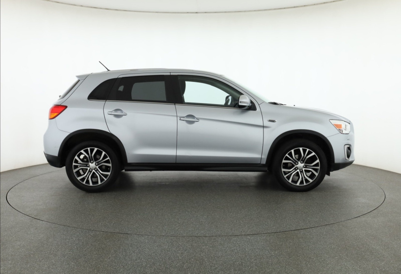 Mitsubishi ASX, 2016