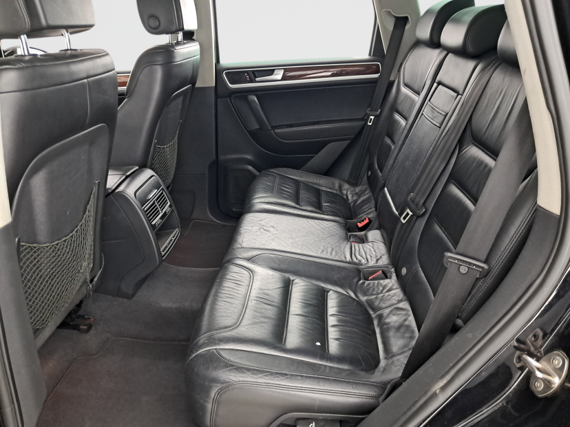 Volkswagen Touareg, 2010