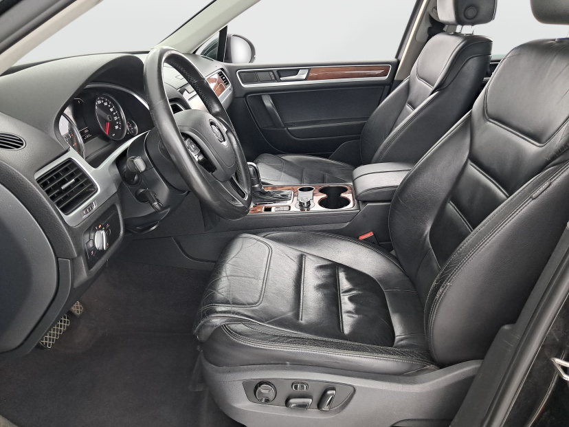 Volkswagen Touareg, 2010