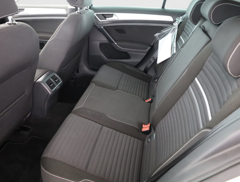 Volkswagen Golf, 2014