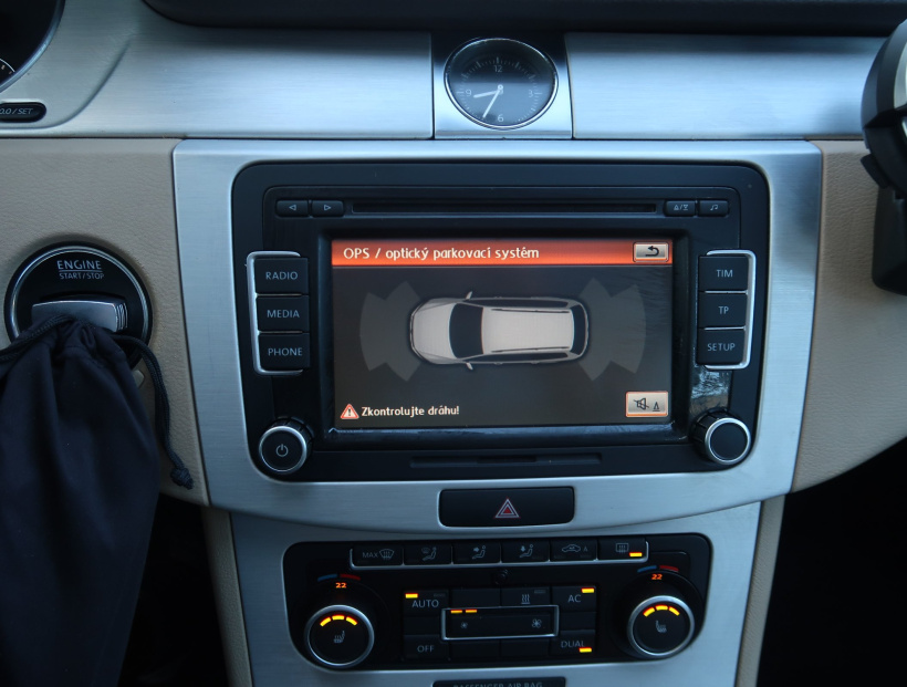 Volkswagen Passat, 2011