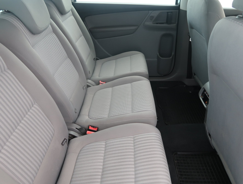 Seat Alhambra, 2011