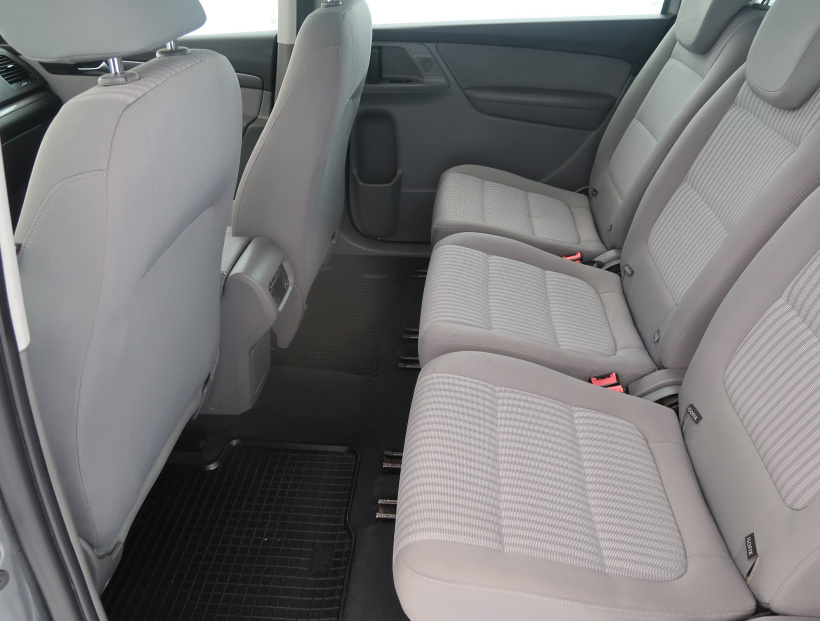 Seat Alhambra, 2011
