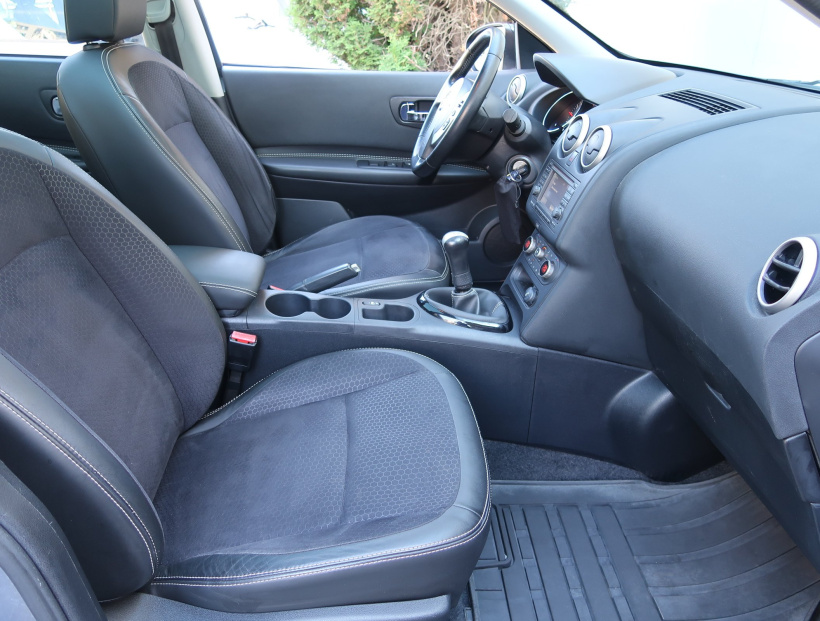 Nissan Qashqai+2, 2013