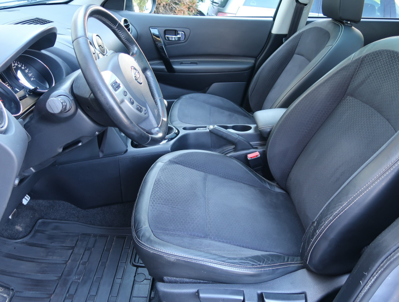 Nissan Qashqai+2, 2013
