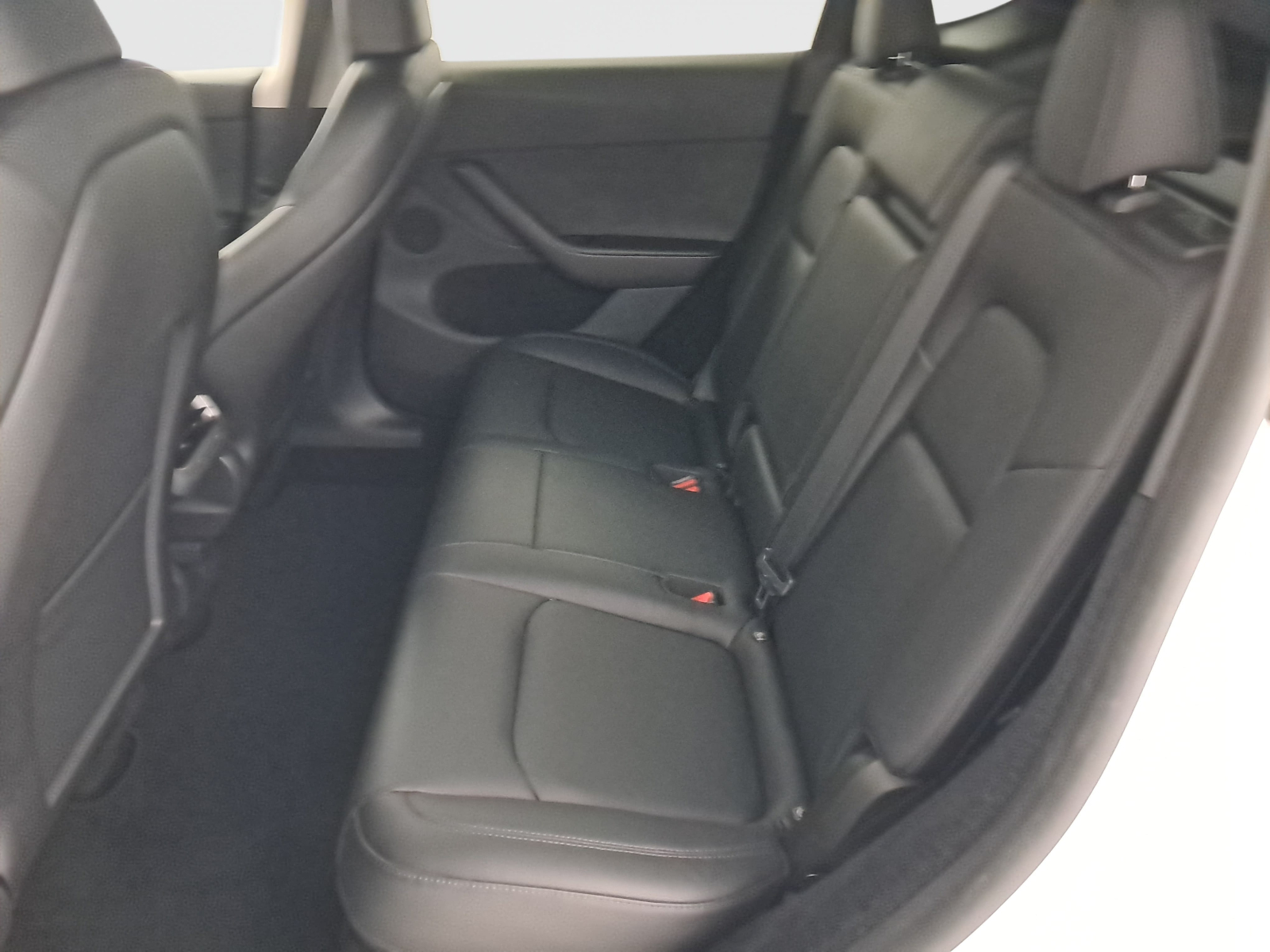 Tesla Model Y - 2023