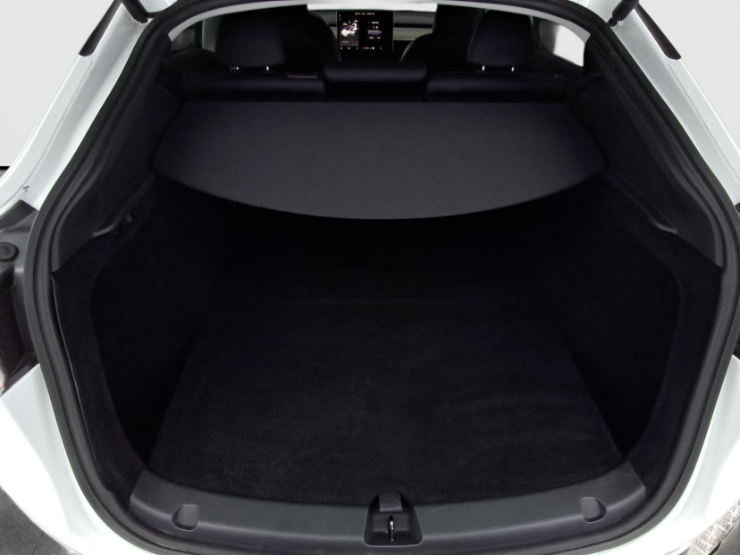 Tesla Model Y, 2023
