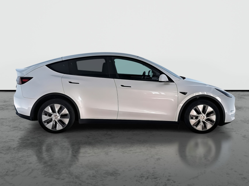 Tesla Model Y, 2023