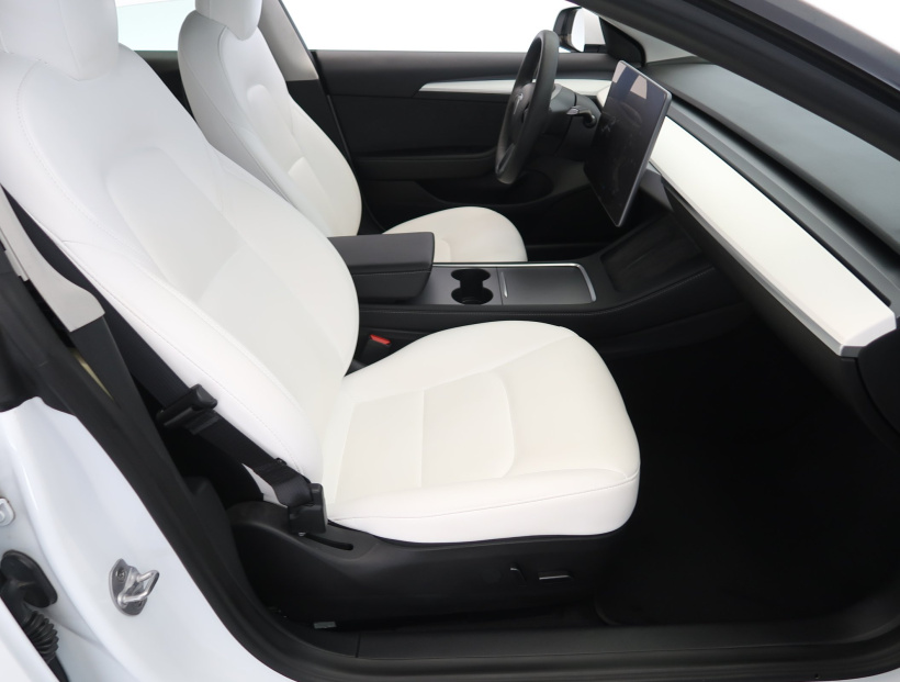Tesla Model 3, 2022