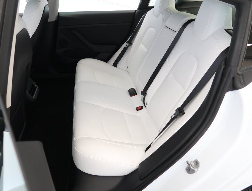 Tesla Model 3, 2022