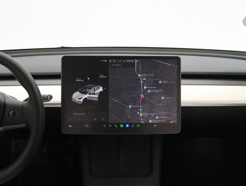 Tesla Model 3, 2022
