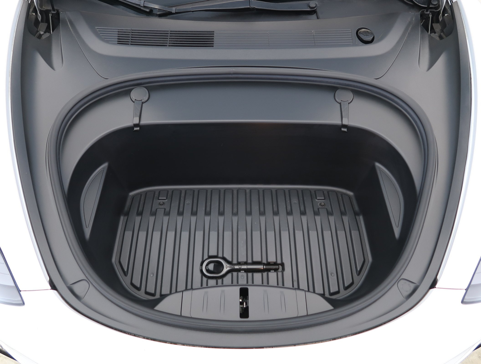 Tesla Model 3 Long Range AWD – fotografie 21