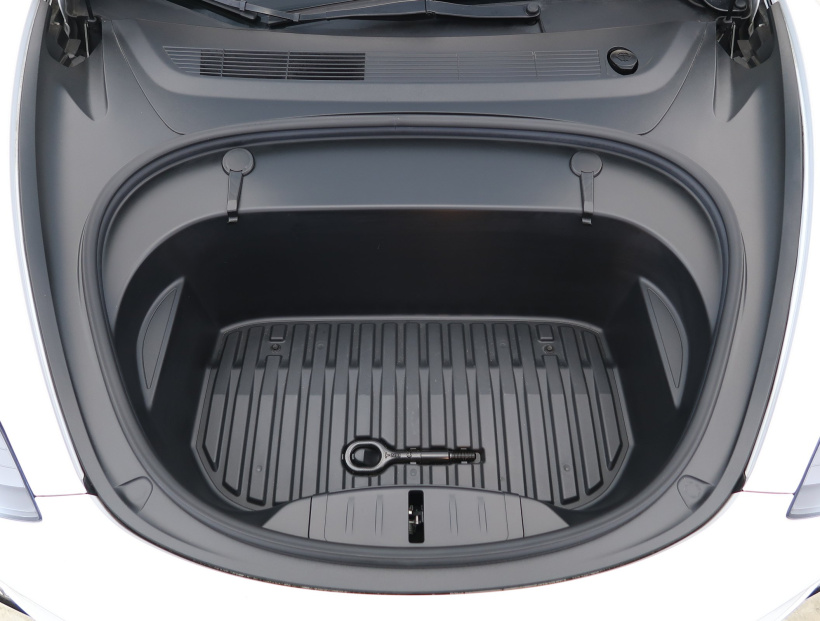 Tesla Model 3, 2022