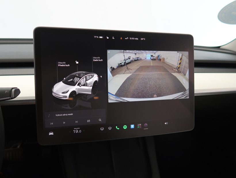 Tesla Model 3, 2022