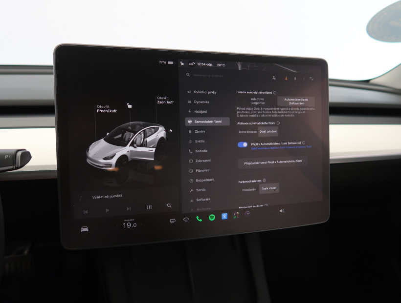 Tesla Model 3, 2022