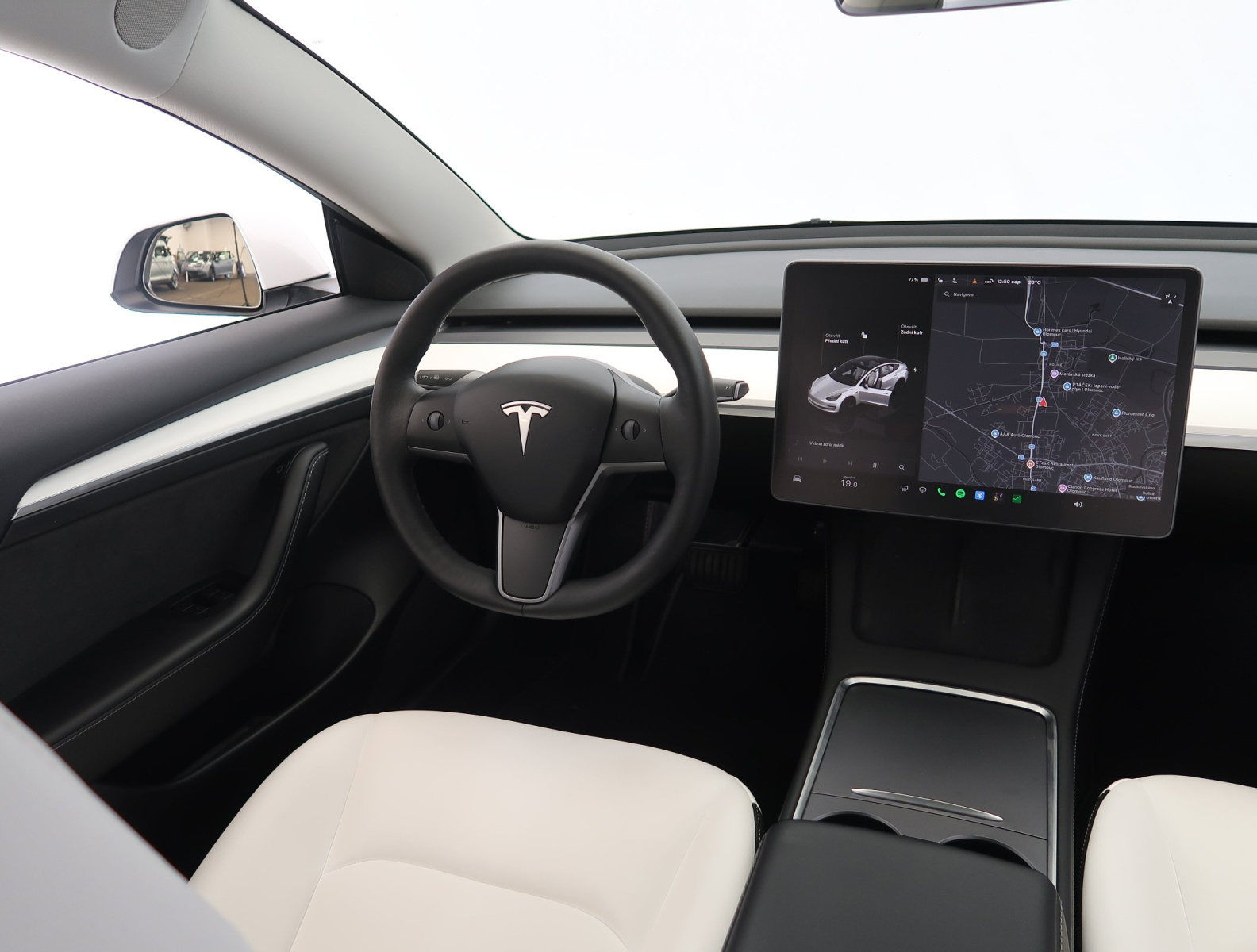 Tesla Model 3 Long Range AWD – fotografie 9