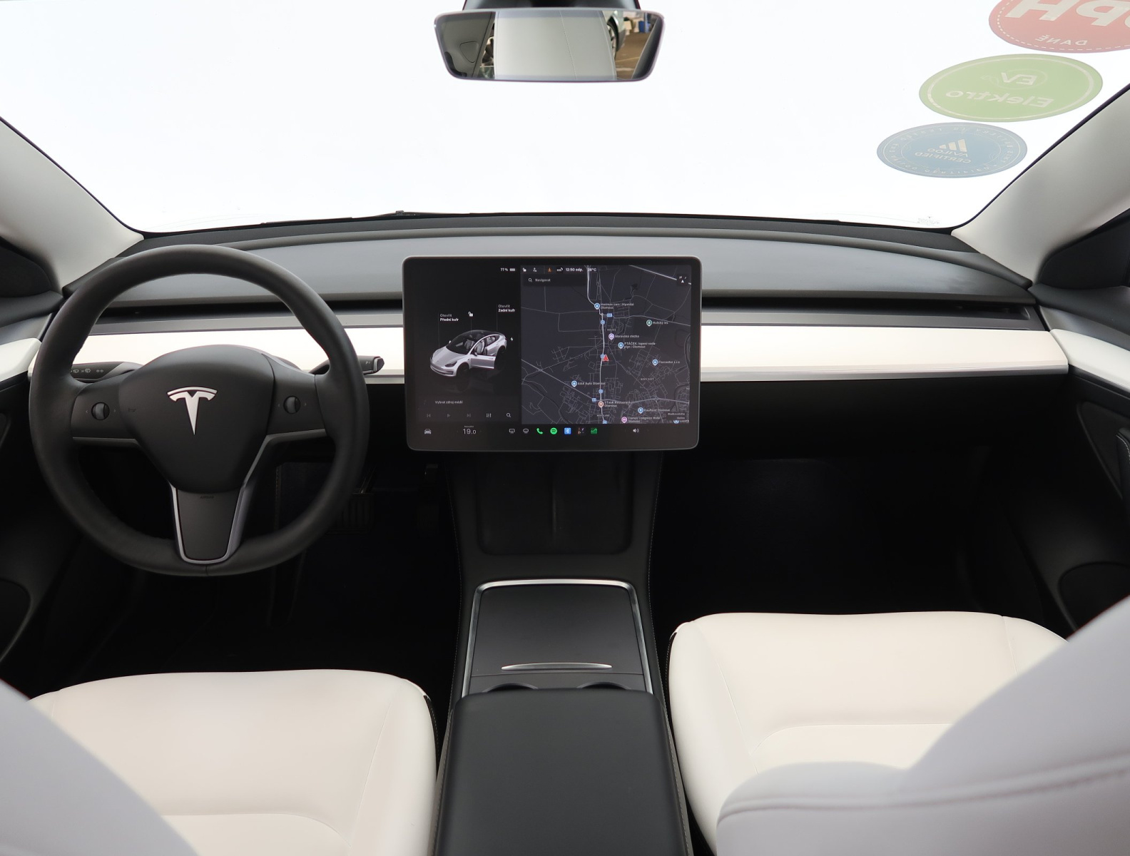 Tesla Model 3 Long Range AWD – fotografie 10