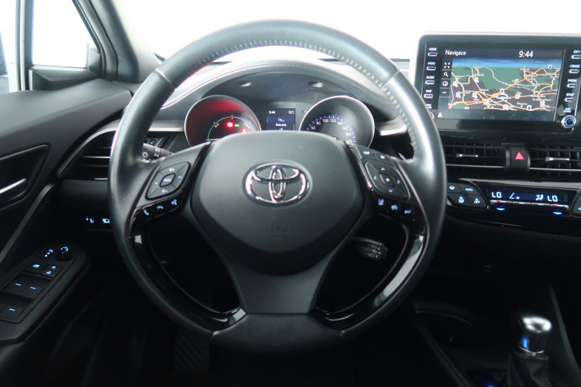Toyota C-HR, 2021