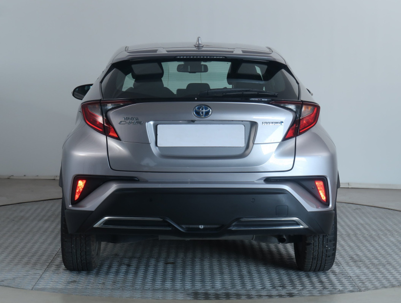 Toyota C-HR, 2021