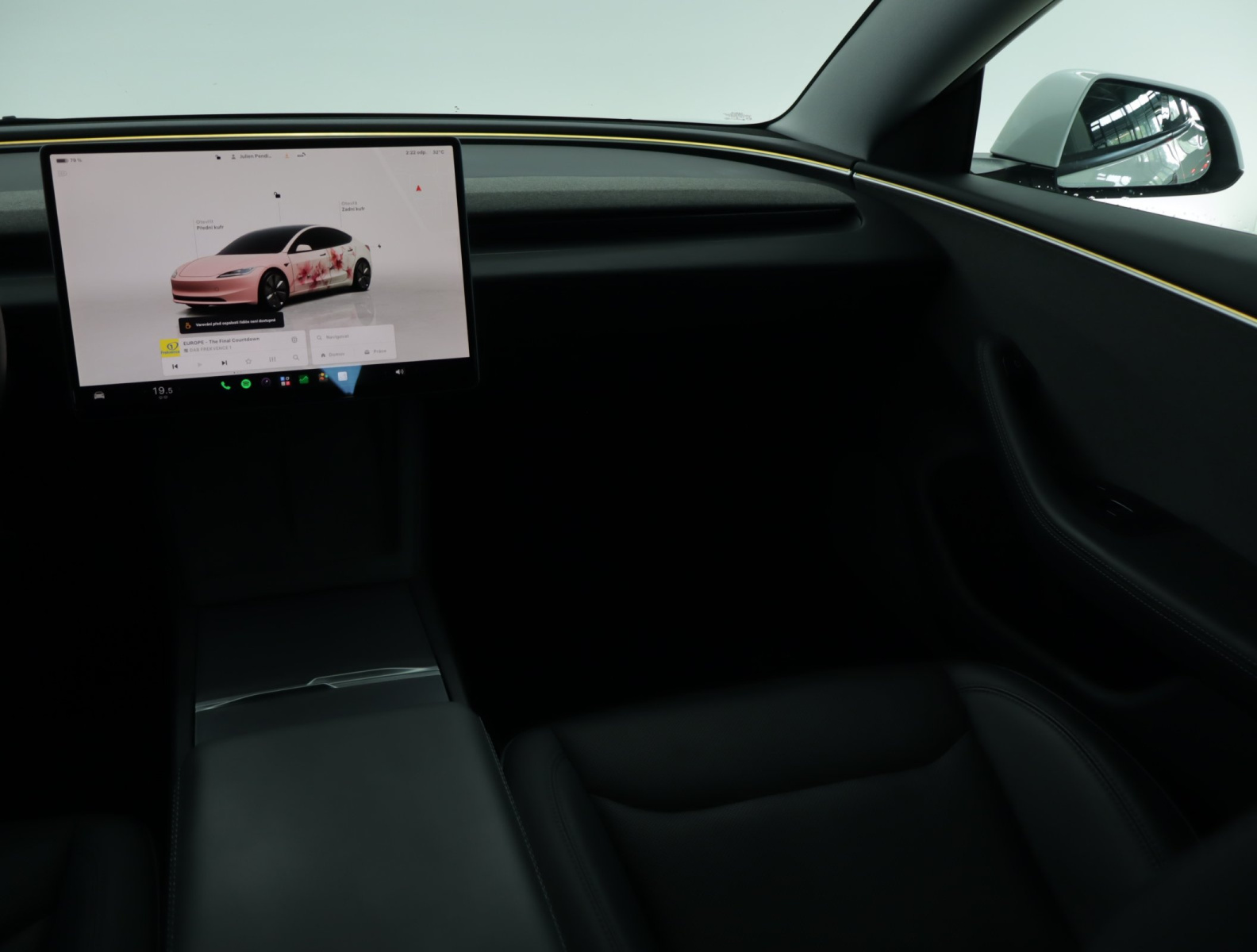 Tesla Model 3 Standard Range Plus – fotografie 11