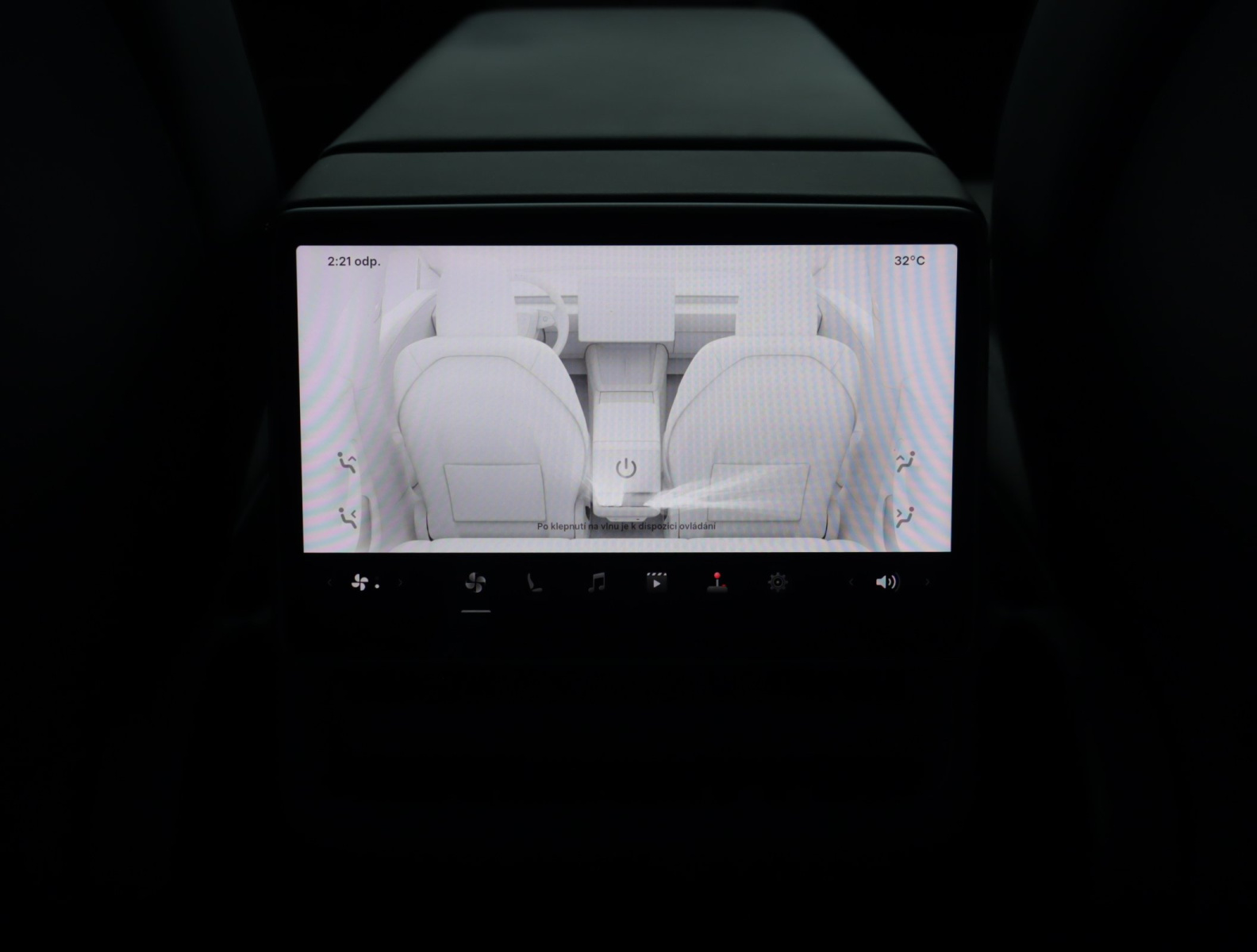 Tesla Model 3 Standard Range Plus – fotografie 27