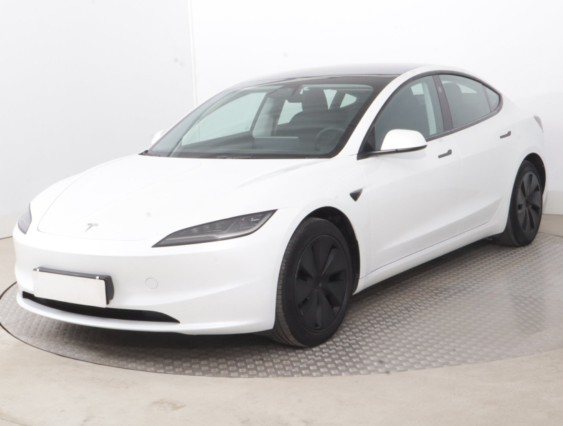 Tesla Model 3, 2023