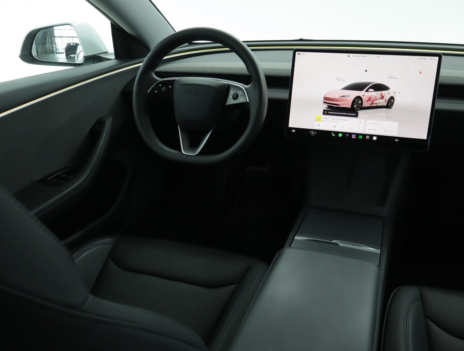 Tesla Model 3 Standard Range Plus – fotografie 9