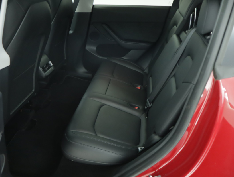 Tesla Model Y, 2022