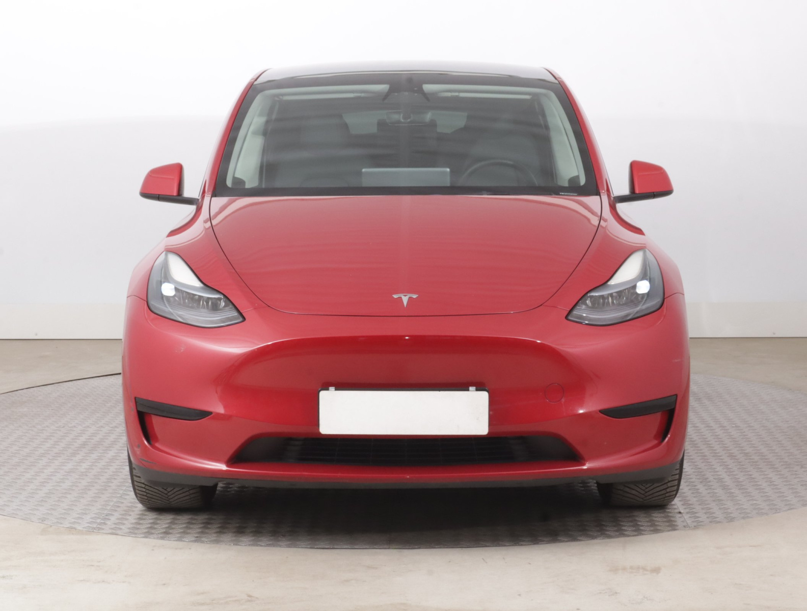 Tesla Model Y Standard Range – fotografie 2