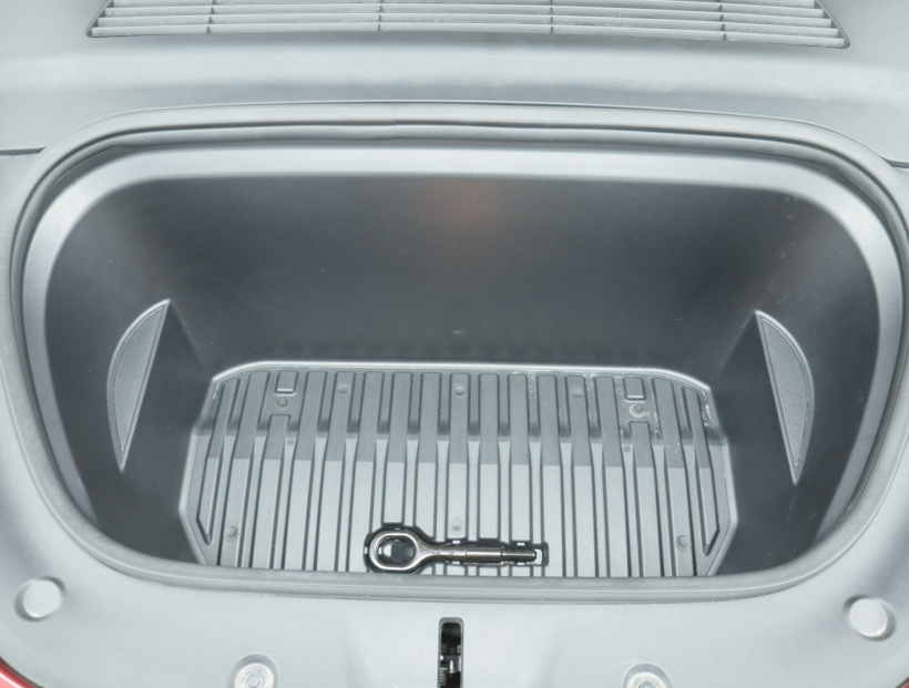 Tesla Model Y, 2022
