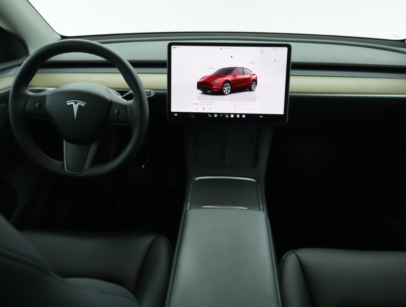 Tesla Model Y, 2022