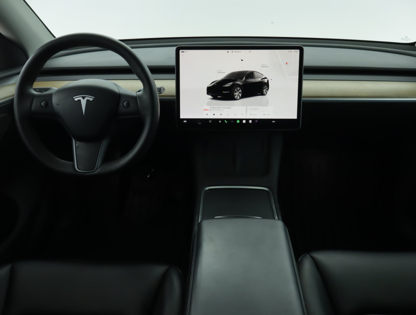 Tesla Model Y, 2022