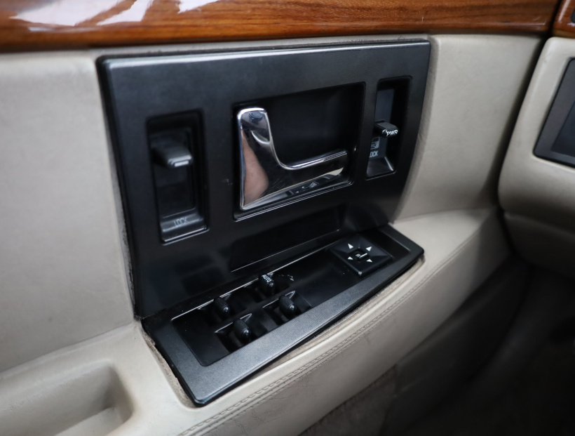Cadillac Seville, 1993