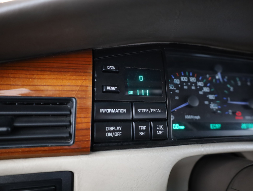 Cadillac Seville, 1993