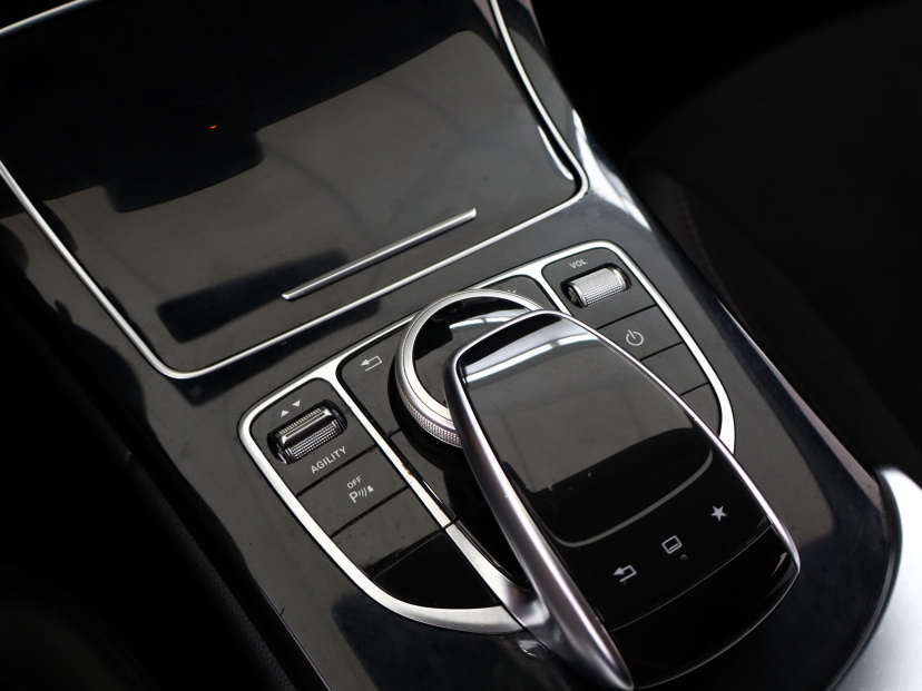 Mercedes-Benz C, 2015