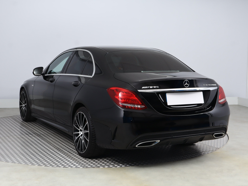 Mercedes-Benz C, 2015