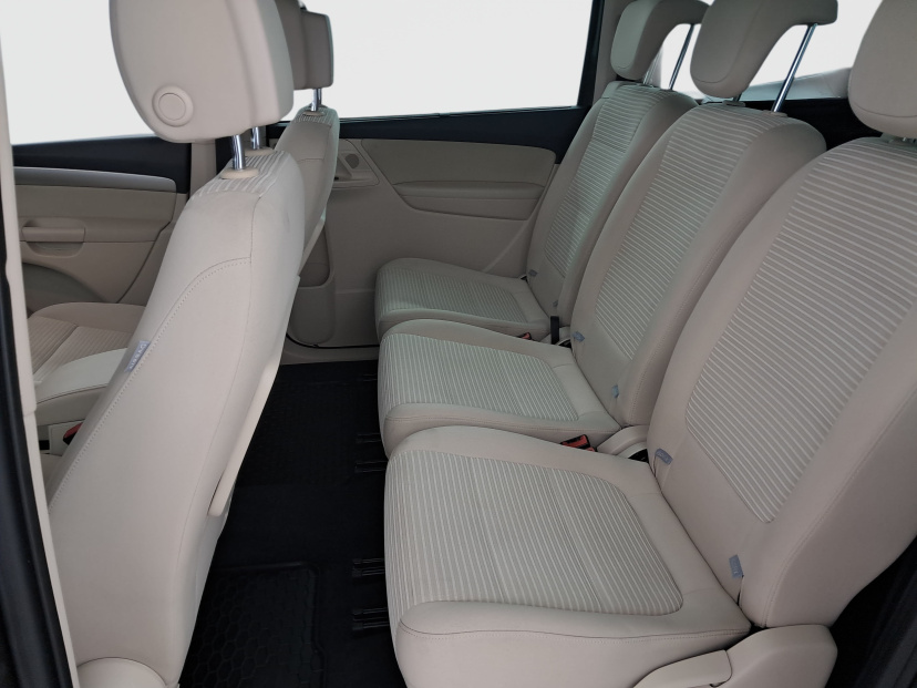 Seat Alhambra, 2015