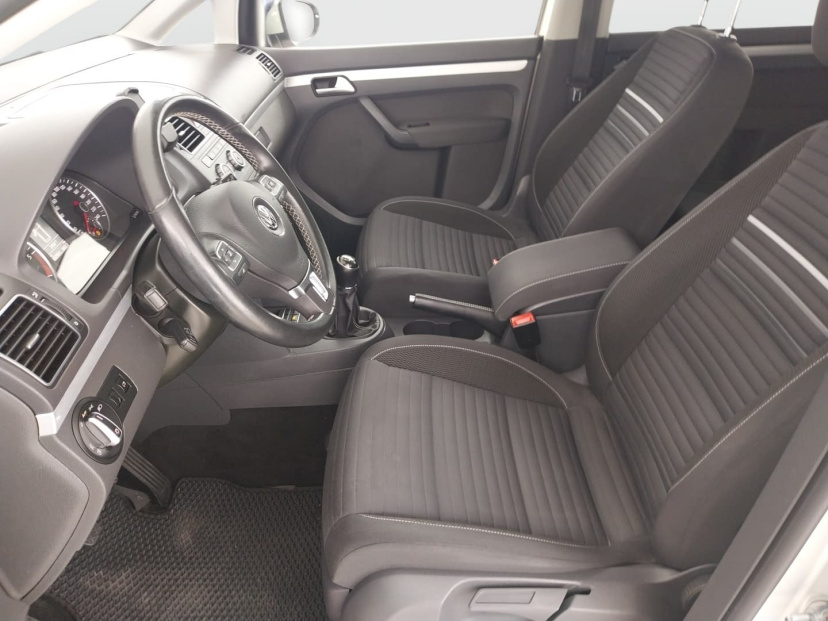 Volkswagen Touran, 2015