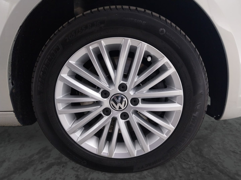 Volkswagen Touran, 2015