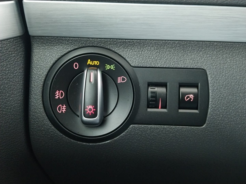 Volkswagen Touran, 2015